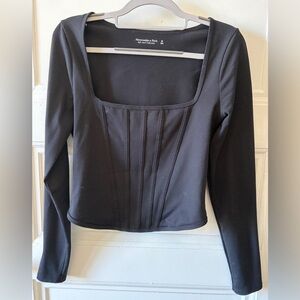 🌻Abercrombie & Fitch Black Long-Sleeve Square Neck Top